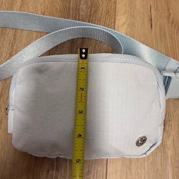 lululemon Light Blue Mist Crossbody Belt Bag - Picture 11 of 16